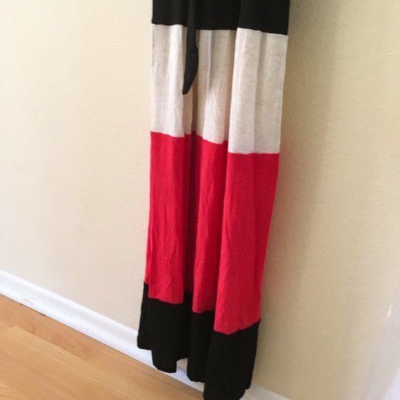 *Buy One Get One Free! Black, Tan and Pink Jersey Maxi Dress - Picture 4 of 6